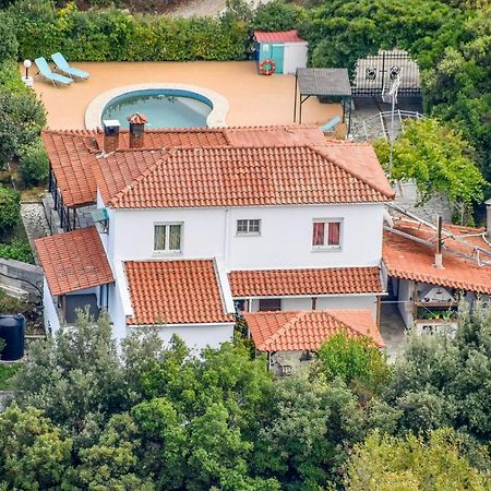 Villa Mitzelos Moni Evaggelistrias Exteriör bild