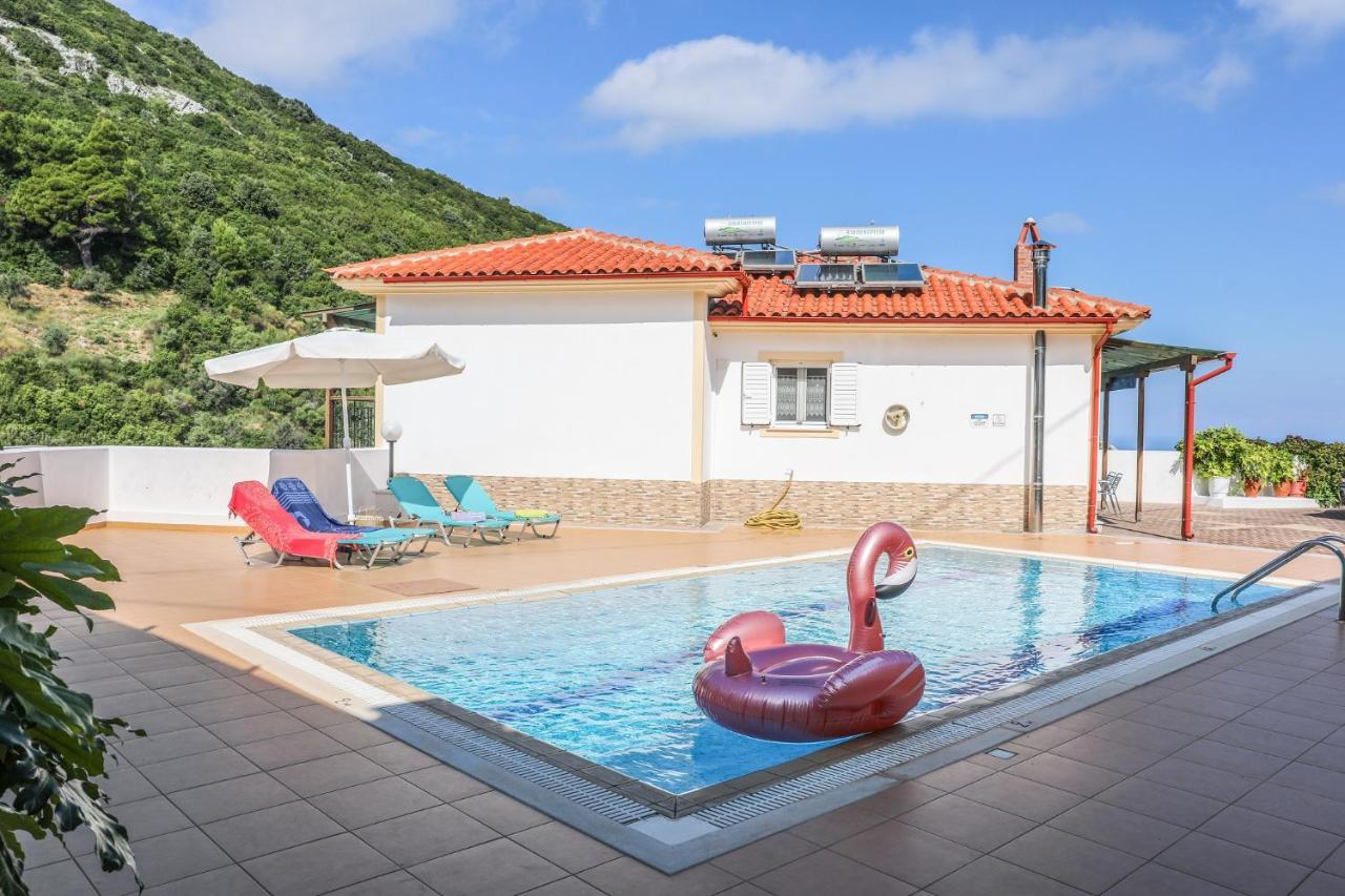 Villa Mitzelos Moni Evaggelistrias Exteriör bild